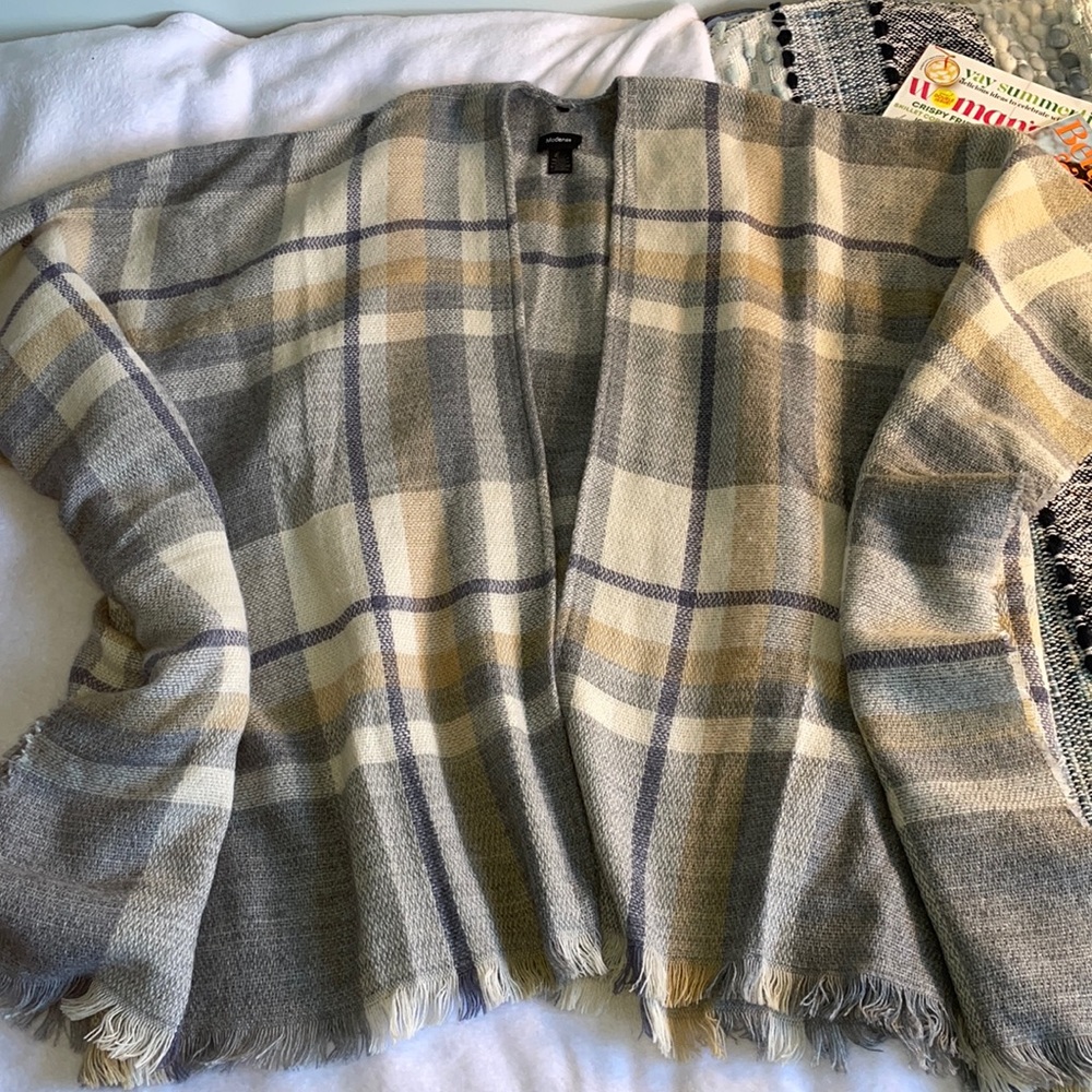 Modena Checked Sweater - one size